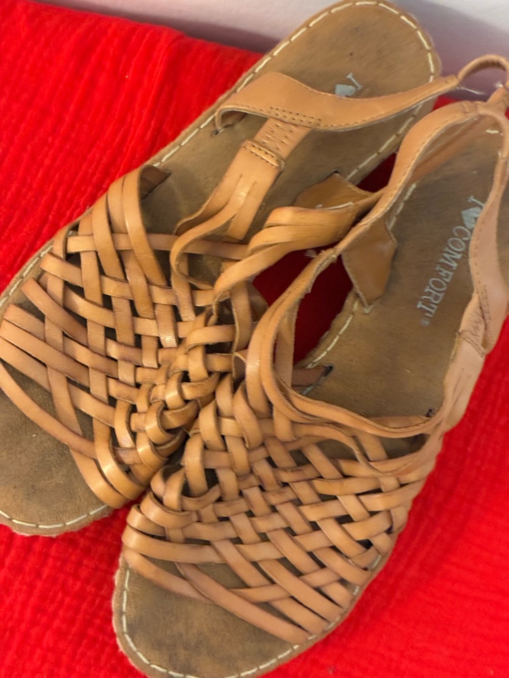 Vintage 80s Tan Woven Leather Huarache  Slingback Sandals w/ Low Wedge Heels - Picture 2 of 10